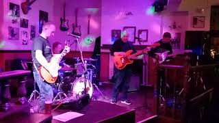 Alfie rocks a Bad Company cover with the house band!