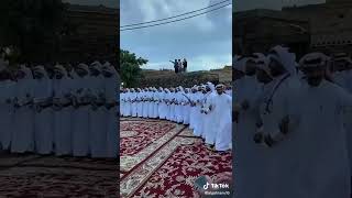 جزء من حفل اهالي قرية المسقي .وسط البيوت القديمه