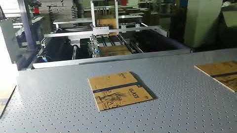 Rigid box making machine 20180928 LS-450S for hard book cover positioning
