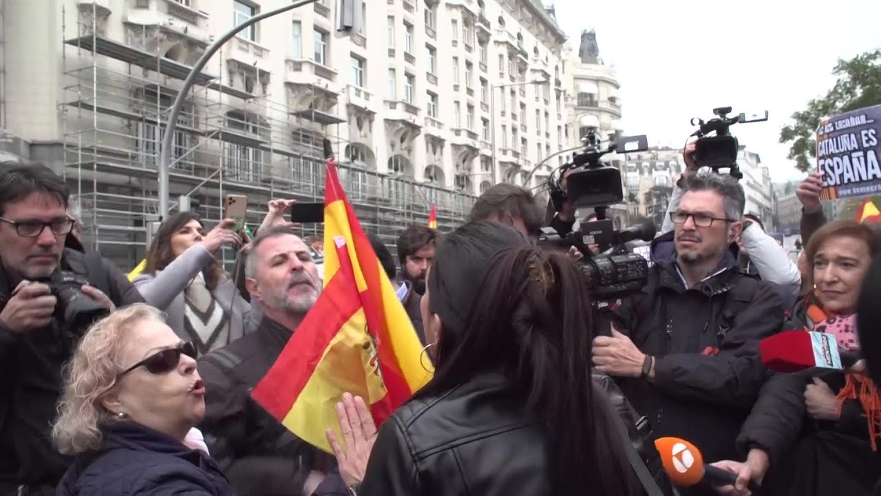 Protest outside Spain's parliament amid controversy over amnesty for separatists