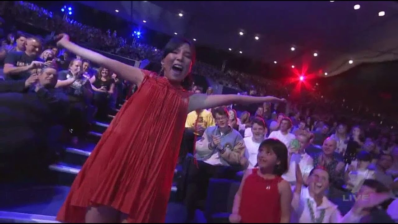 Dami Im Performs \