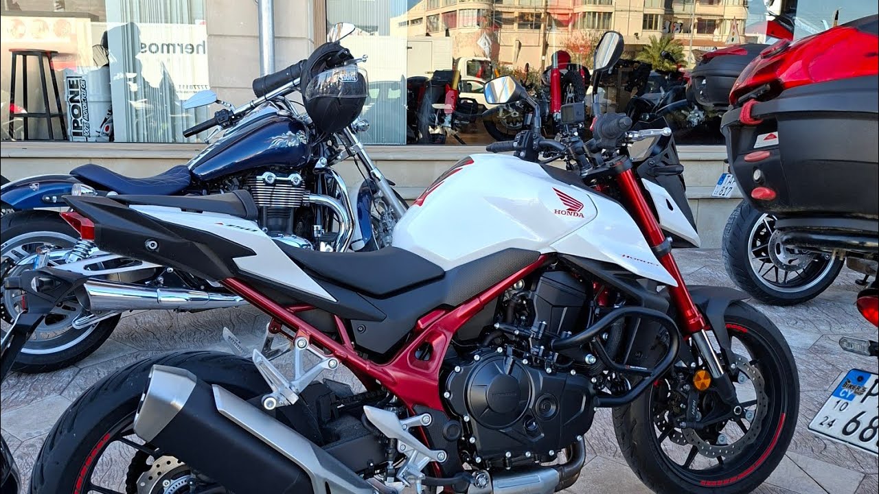 Hornet 750 ride from Tea 4 2 Paphos to Pissouri, Ducati Larnaca and Kiti for Lunch.