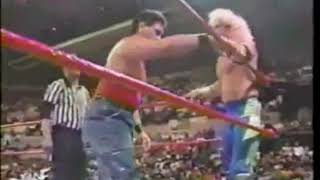 Jesús "Huracán" Castillo vs. Bob Holly (08 15 1998 WWF Shotgun Saturday Night)