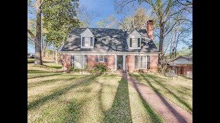 Diamond Realty & Associates - 6114 Dillingham Avenue