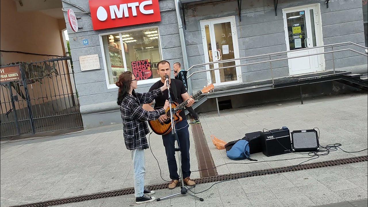 уличные музыканты в париже. уличные музыканты видео. уличные музыканты руставели. уличные музыканты на новокузнецкой. уличные музыканты гитаристы виртуозы.