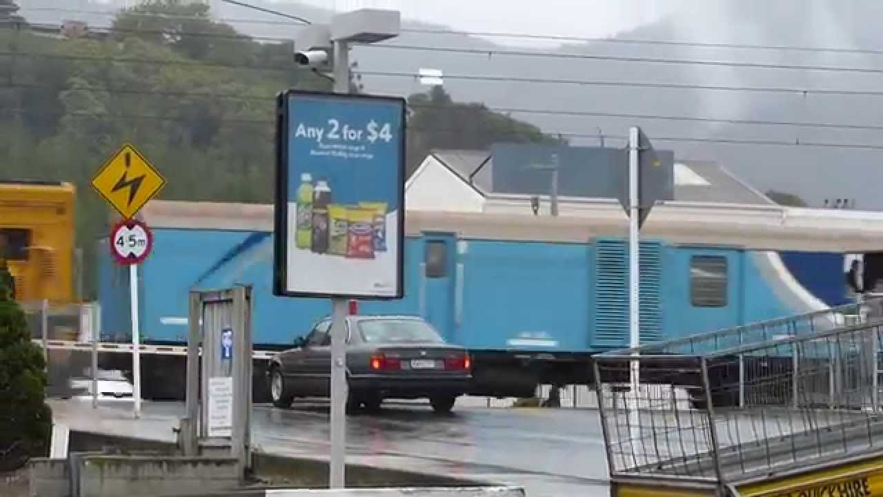 Capital Connection Train at road crossing in Paraparaumu - YouTube