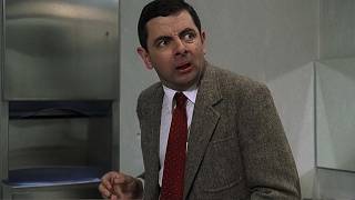 Mr Bean Tries To Dry His Trousers 👖 | Bean: the Movie | Mr Bean