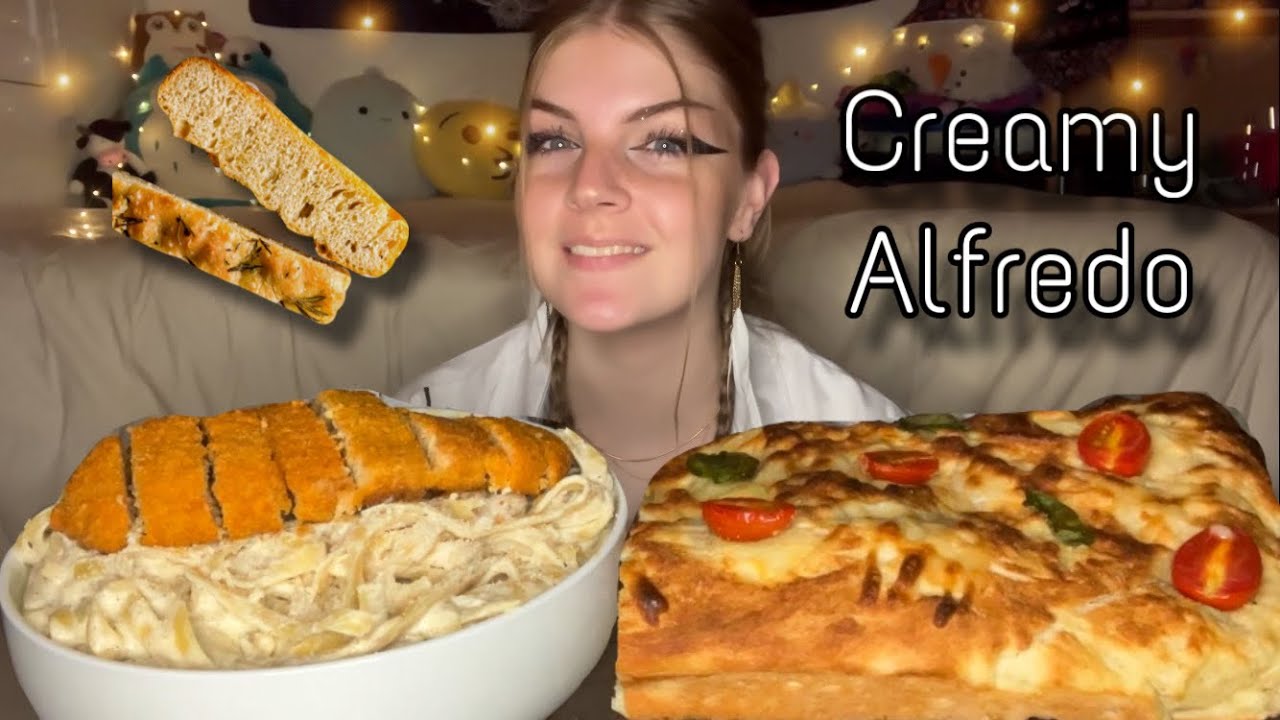 CREAMY FETTUCCINE ALFREDO AND CHEESY BREAD MUKBANG! (Vegan) (No Talking)