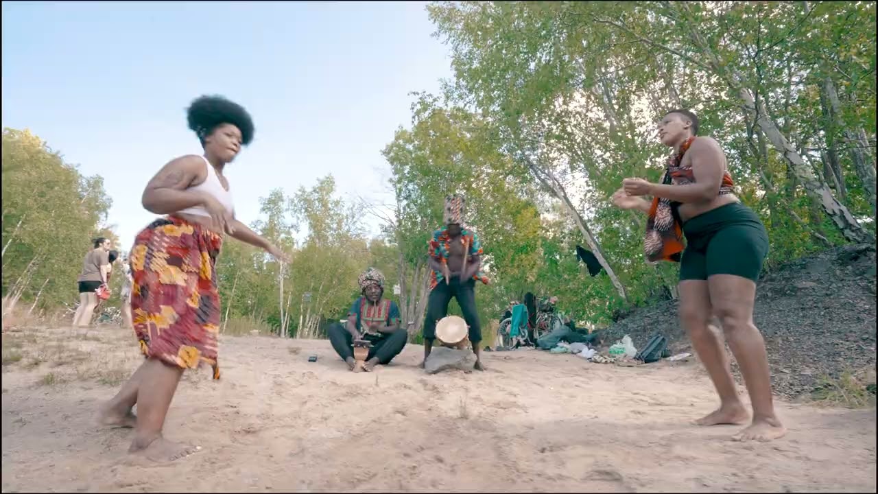 Tiny Jam - Crash Down Mozambique