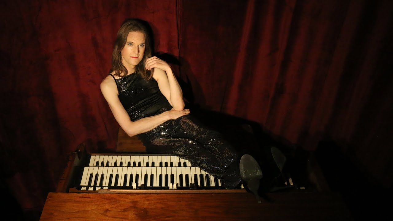 Season finale stream on the Hammond B3, May 29nd adlı videoyu YouTube'da izle Season finale stream on the Hammond B3, May 29nd adlı videoyu YouTube'da izle