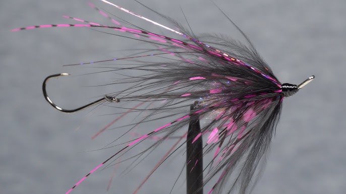 A Simple, Effective Silver Salmon Fly - OPST 