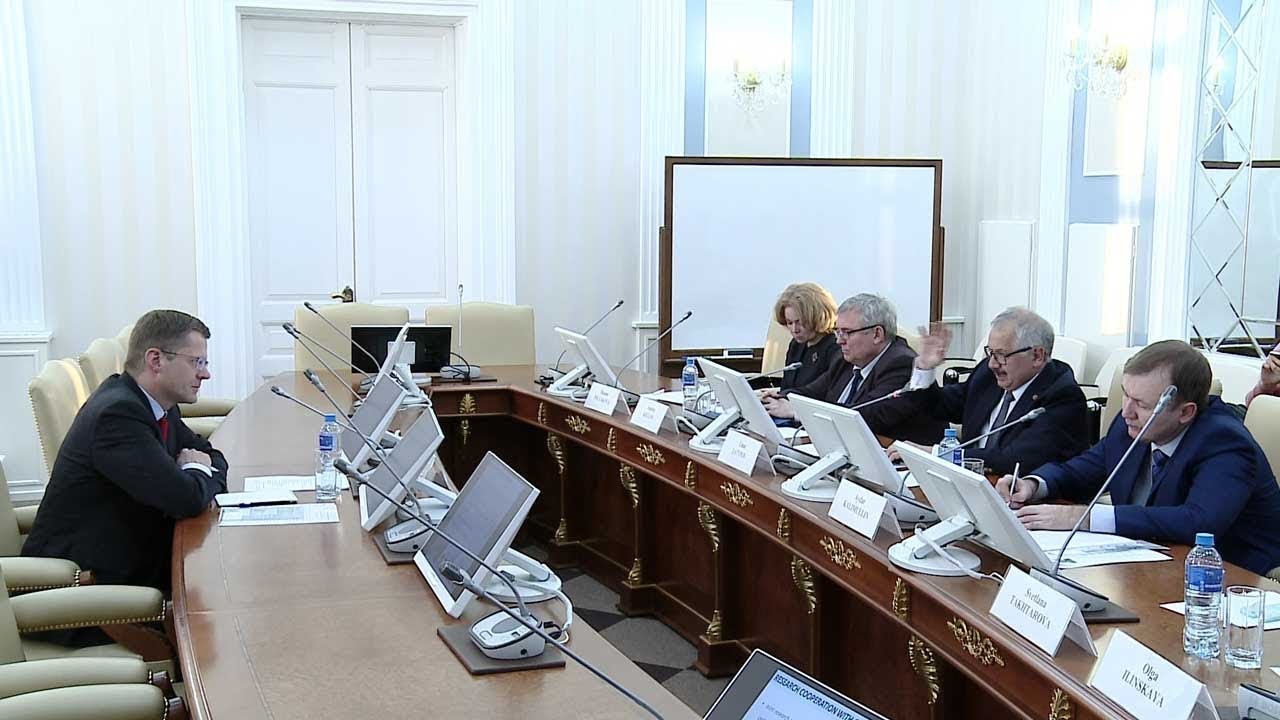 студенческий билет КФУ и посольства Японии и Германии