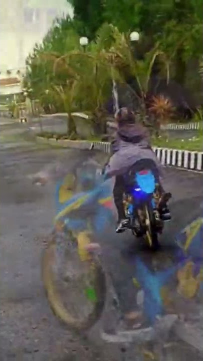 vijar jalan jalan santai sama cewek #modifikasi #shorts #vijar #streetracing #vixionjarijari