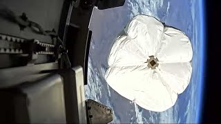 Trash bag jettisoned from Space Station toward Earth by Cosmosapiens 6,133 views 1 year ago 2 minutes, 48 seconds