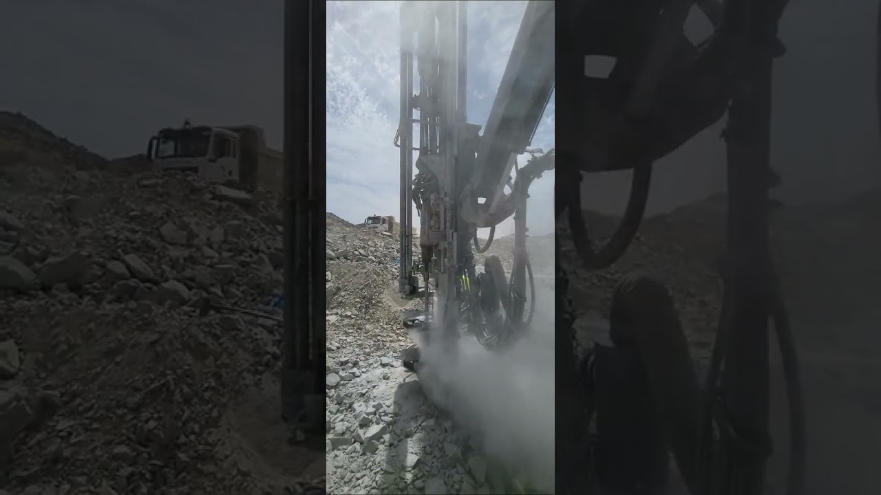 FlexiROC T35 drilling