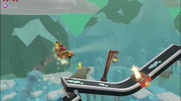 Playing a pig game Bacon escape 2