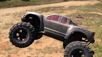 Traxxas X-Maxx Slow Motion Jump