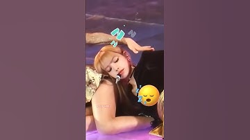 Lisa Almost Fell Asleep While Dance 😴😴 #blackpink #lisa #shorts #kpop #rose #jennie