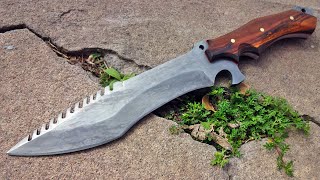 Making a survival knife: 'Barracuda'