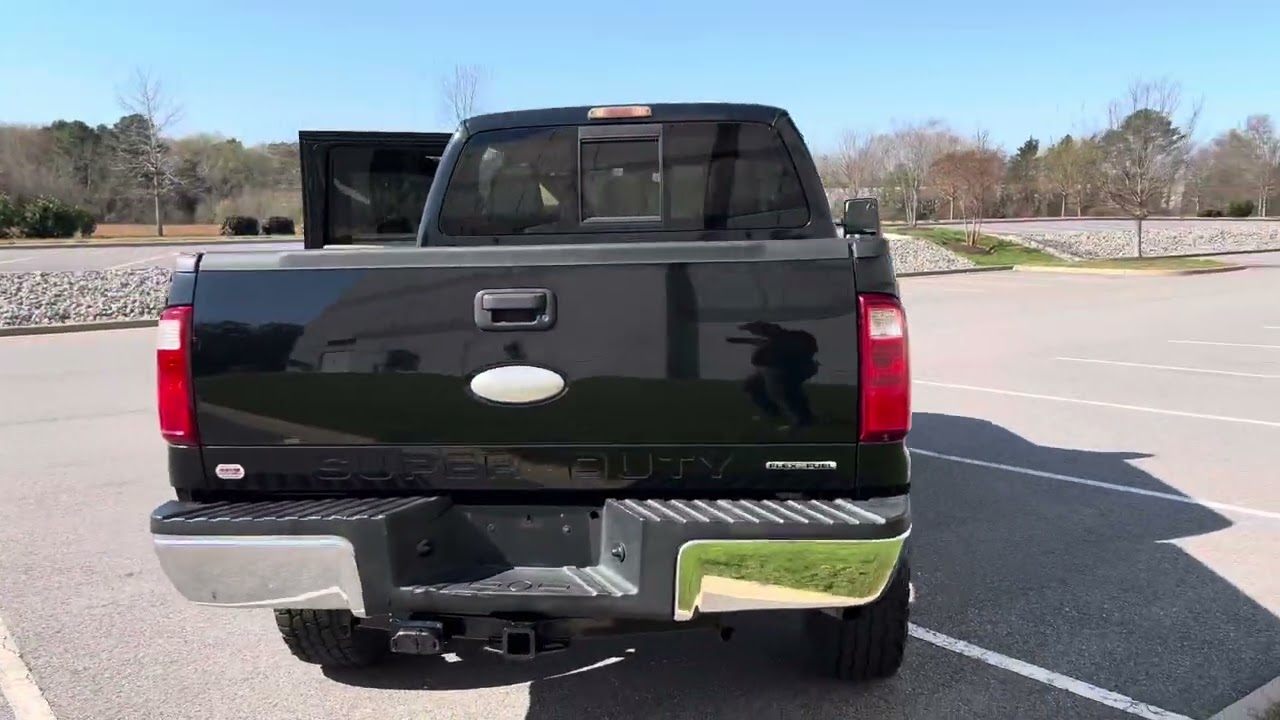2012 Ford F-250 XLT Superduty Crew Cab Short Bed 4x4 Lifted