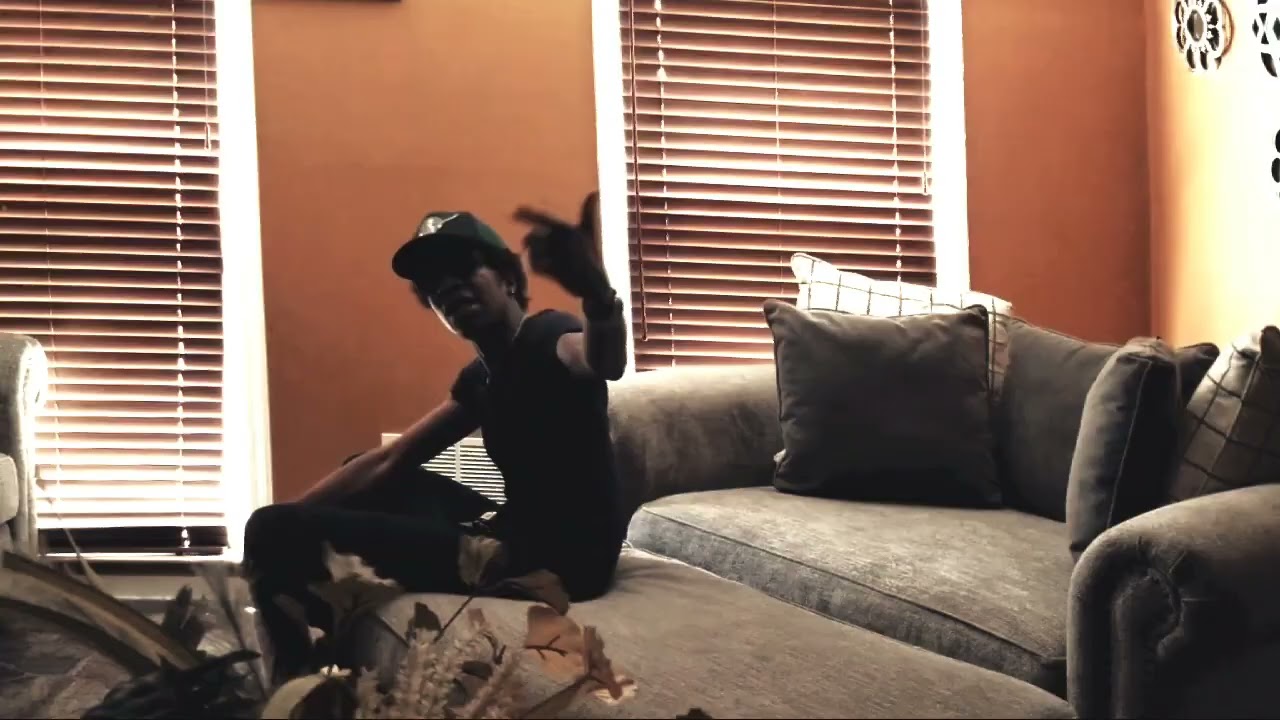 iGAMEBOi - STUTTER (OFFICIAL MUSIC VIDEO) Produced By 