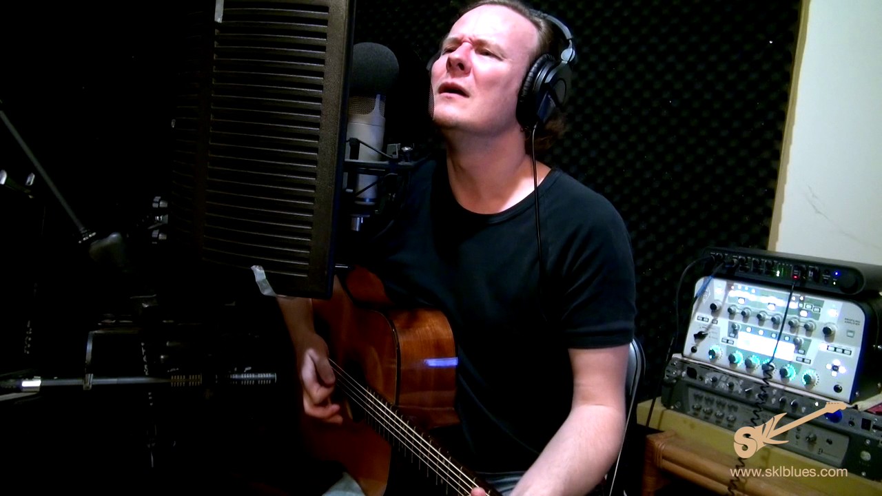 " Baby How Long " ( Alt take ) from Simon Kinny-Lewis's solo acoustic Blues album " Catfish "