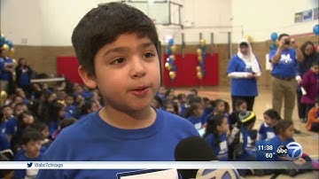 Chicago students taking part in Hour of Code class