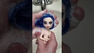 Doll Makeover! Washing Monster High Coraline’s hair! #monsterhigh #makeover #doll #coraline