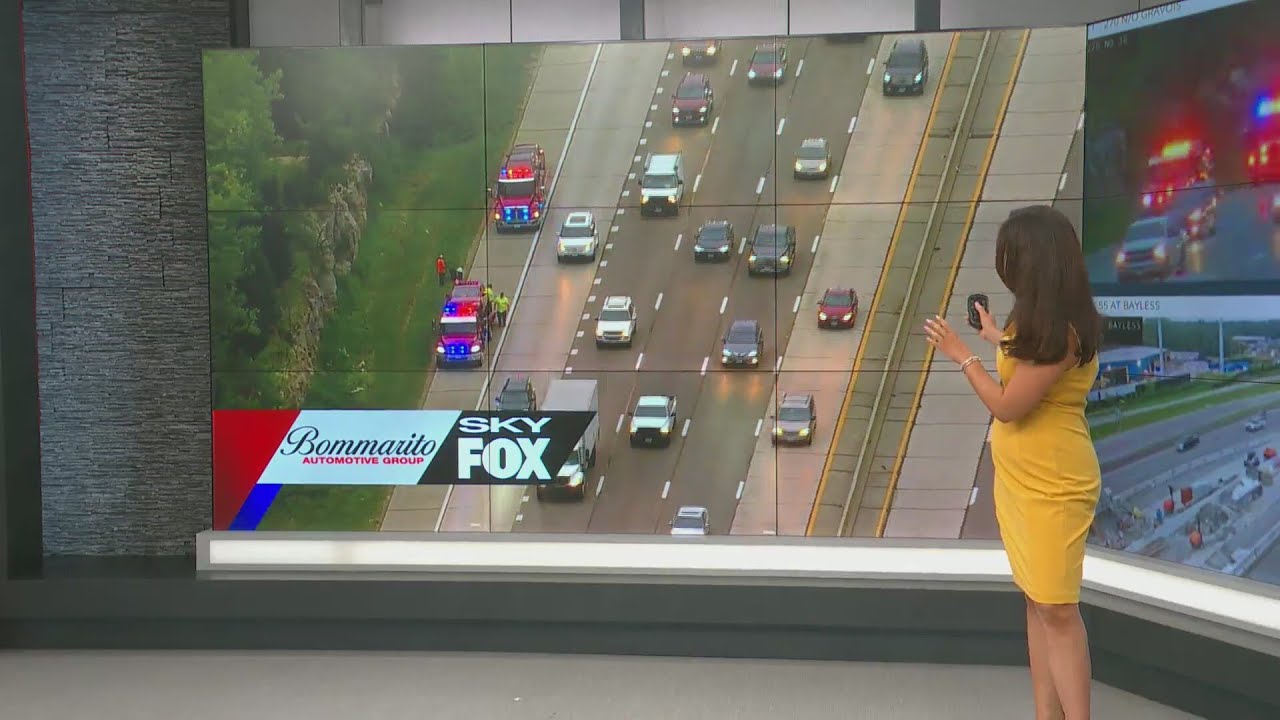 Crews responding to 3-vehicle crash on I-270 NB - YouTube
