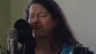 Can't Look Back by Amy Blanding Information