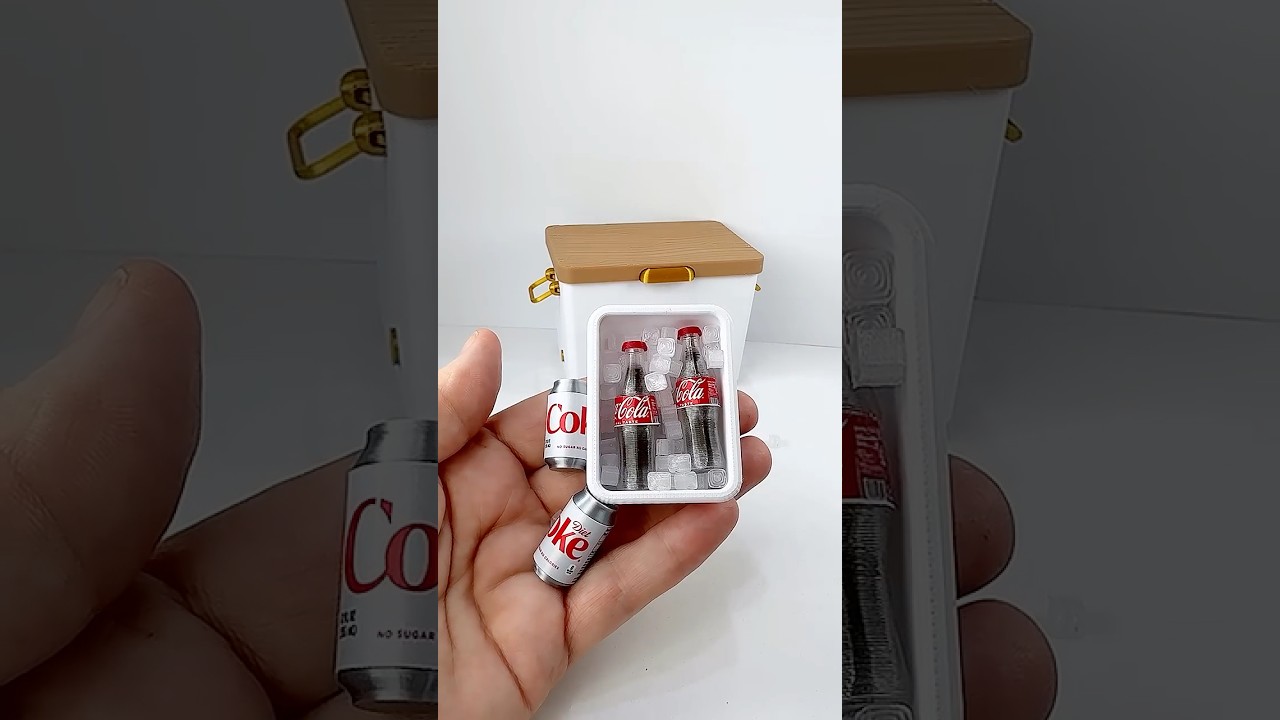Tiny Ice Chest Unboxing! 1/6 Scale Coca-Cola Cooler by Sprizzie