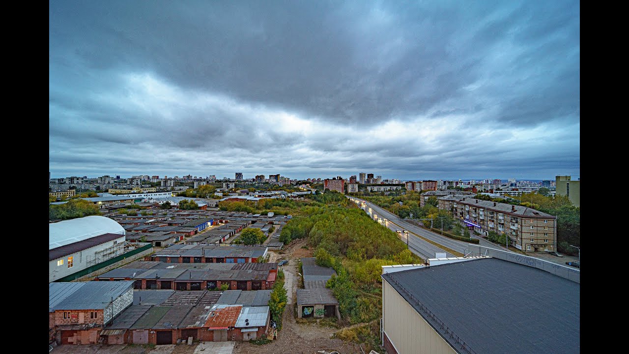 Камень на трассе Пермь-Елово прилетел в лобовое стекло. - YouTube