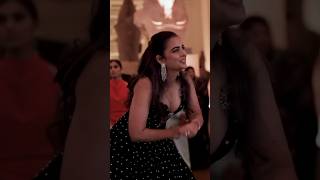 Italy Vibes Radhika, Anant, Salman & Isha Hit The Dance Floor