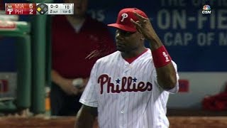 MIA@PHI: Blanco, Howard rob Ichiro of a base knock