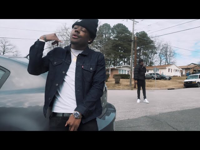 Смотреть «BJ Swayed - All On Me (feat. DaJuan Banx) [Official Music Video]» на YouTube