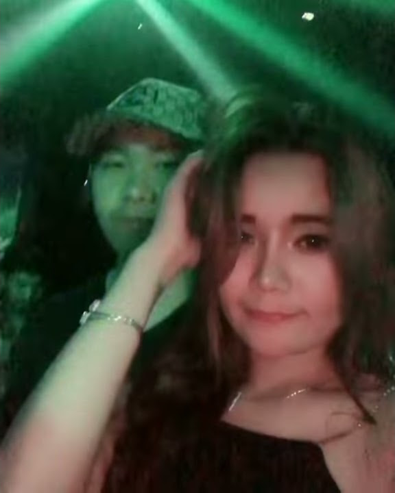Tante caroll dugem part 3 bersama brondong