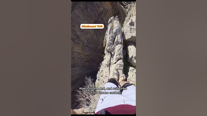 Man pours liquid soap on his ￼sandals and walks on the edge of the mountain🫣. #dangreous #mountains