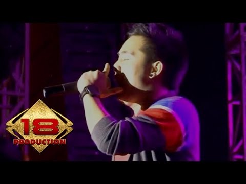 D'Bagindas - Di Mana Sumpahmu   (Live Konser Karawang 28 September 2013)