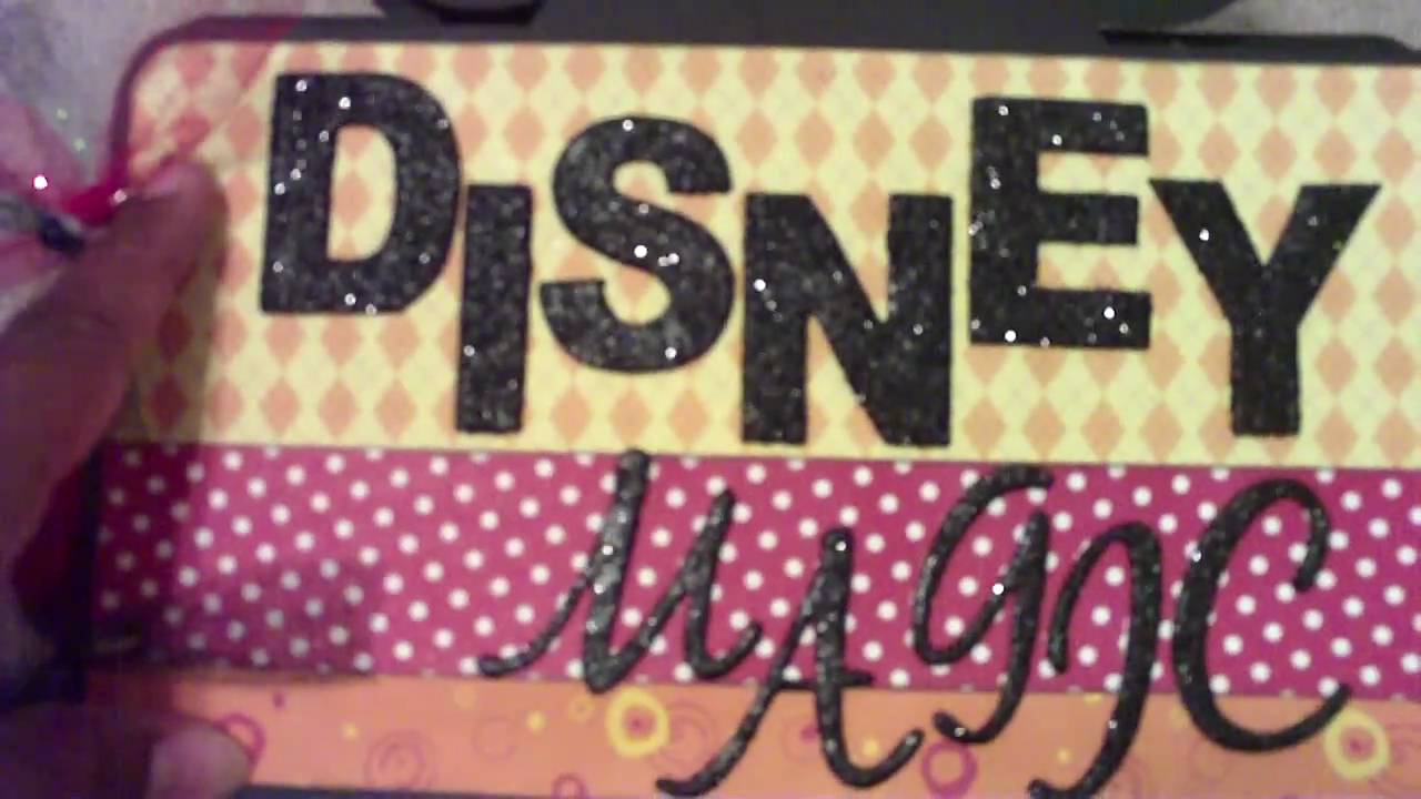 Disney Mini Album Scrapbooking