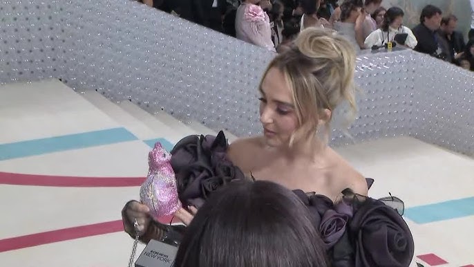 Chloe Fineman ripped for 'uncomfortable' Aubrey Plaza interview at 2023 Met  Gala