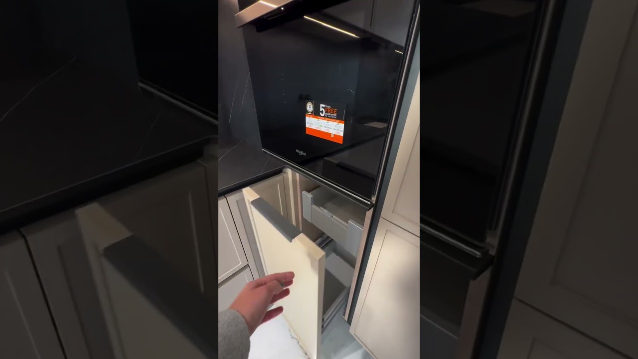 Bucătărie după design individual, cu fațade din MDF vopsit riflat - Neva Design Furniture