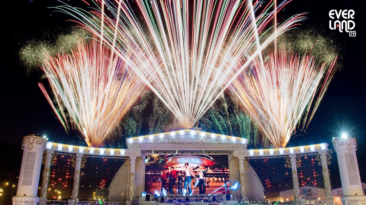 (시간 순삭주의) 환상 그 자체! 💜BTS 멀티미디어쇼💜 | 에버랜드 'Over the Universe'