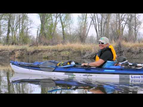 Video: Kayaking River: Un Profil Al Janet Moreland - Matador Network