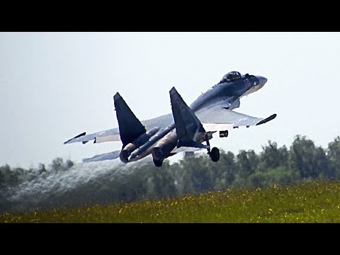 Фирменный взлёт "Соколов России" с бочкой на форсаже (Су-35С)! Авиадартс 2018! Рязань