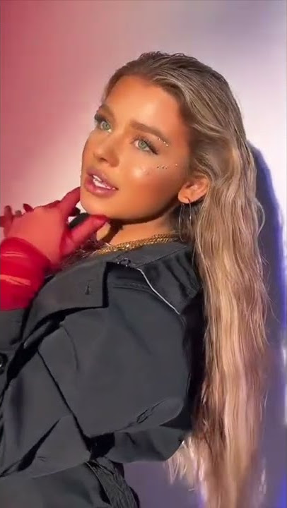 Veronika Trend Tiktok Videos 00384