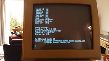 Olivetti PC1 Personal Computer (vintage 1988) booting into IBM-DOS 3.30