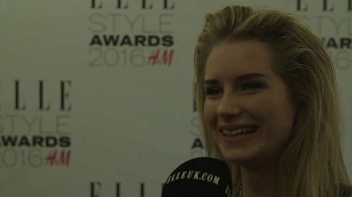 Lottie Moss stalks Kylie Jenner at ELLE Style Awards 2016 - 天天要闻