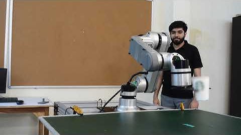 Robot serving Coffee