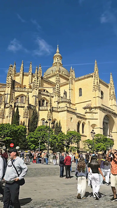 Majestic Segovia Cathedral⛪️ #travelvlog #segovia #spaintravel #travellover