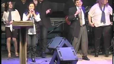 C.C.V.M EL SHADDAI  Erlinda y Moises  en el Club Y...